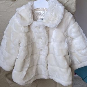 NWT baby gap faux fur coat size 2T